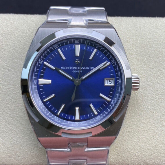 8F Factory Vacheron Constantin Overseas 4500V/110A-B128 Silver Strap - 1:1 Best Edition Replica Watches