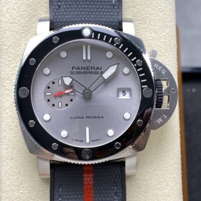 Panerai Submersible PAM01681 - 1:1 Best Edition Replica Watches