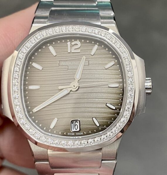 Patek Philippe Nautilus 7118-1200A-011 - 1:1 Best Edition Replica Watches