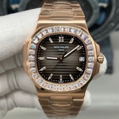 Patek Philippe Nautilus 5723-1R-010 - 1:1 Best Edition Replica Watches